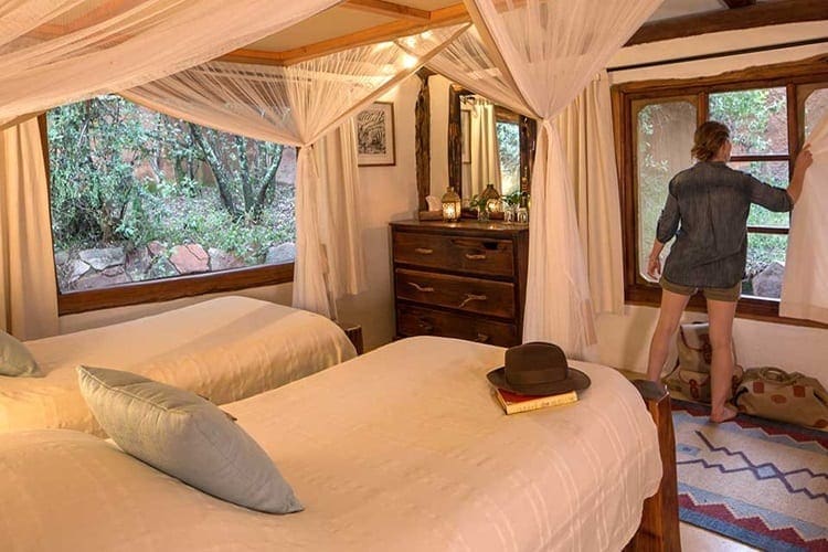 22 Mara Houses Bedroom
